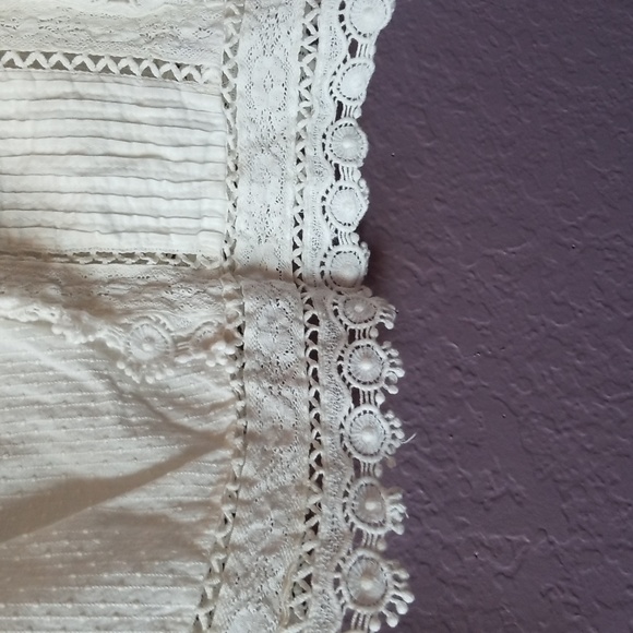 Zara Lace Blouse - Picture 7 of 14